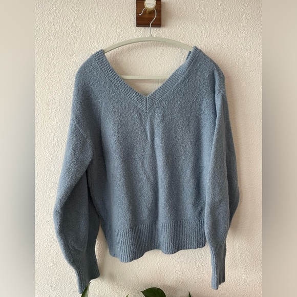 Michael Kors Light Blue Sweater | Size M - Picture 4 of 4